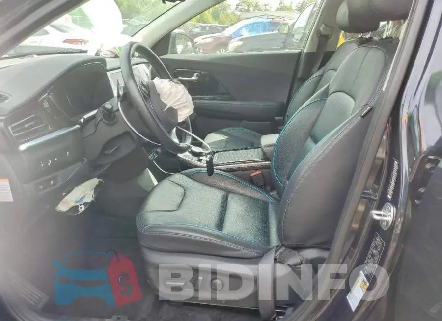 KNDCE3LG7N5156166 Photo# 7