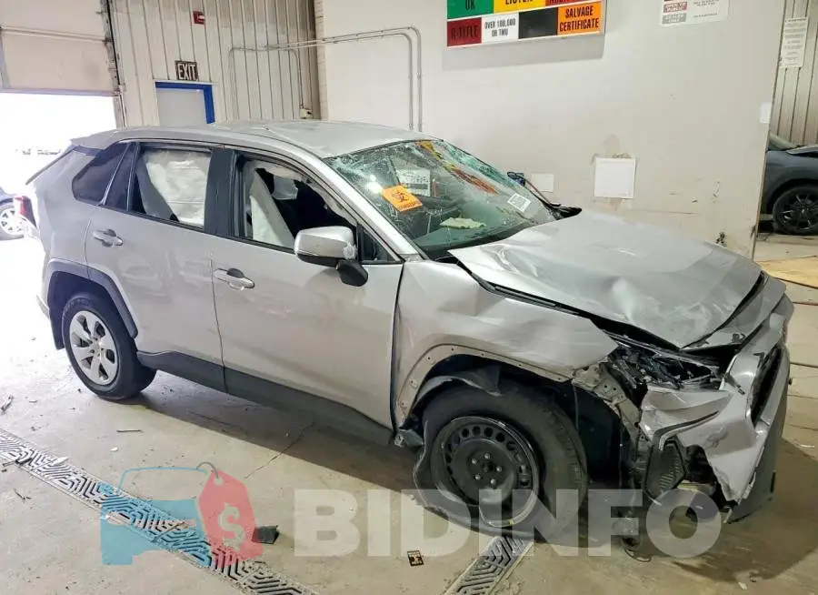 2T3G1RFV2RC431288 Photo# 4