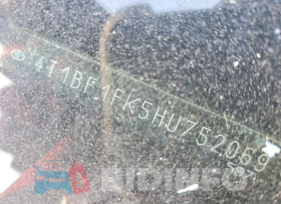 4T1BF1FK5HU752069 Photo# 12