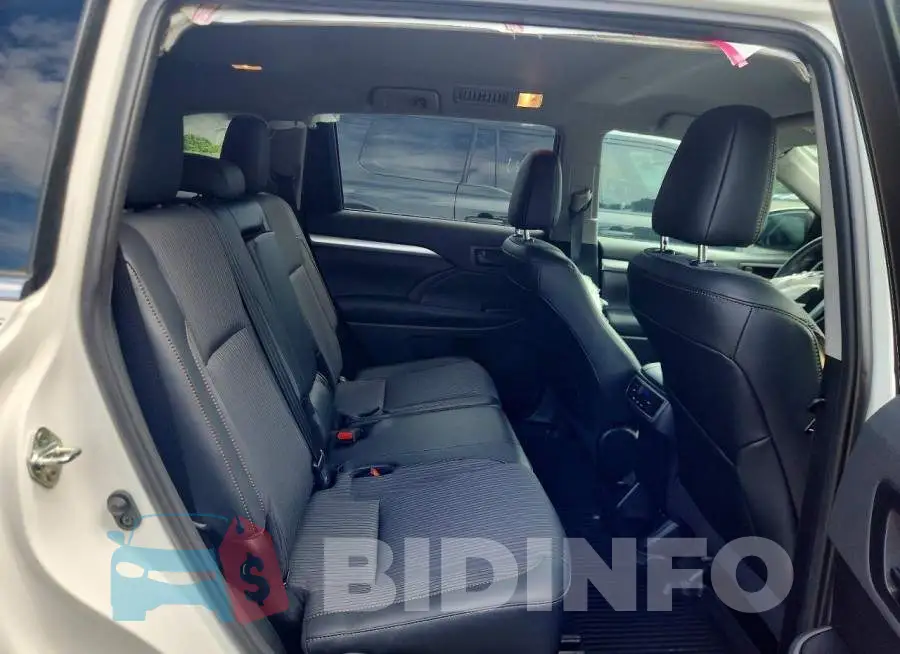 5TDBZRFH3KS729898 Photo# 11
