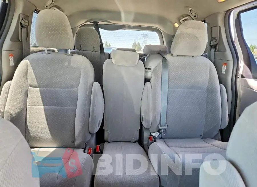 5TDKZ3DC4JS908082 Photo# 10