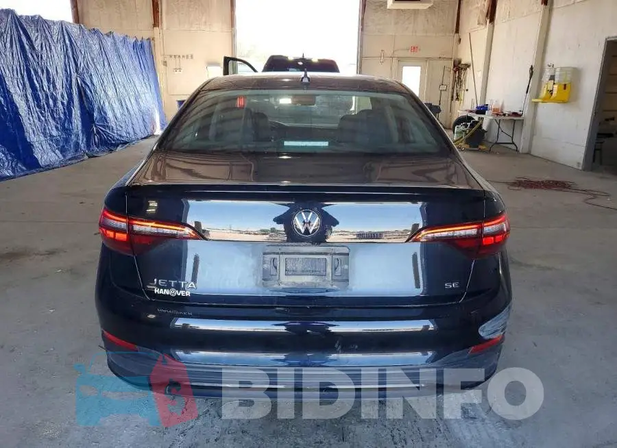 3VW7M7BU6RM095876 Photo# 6