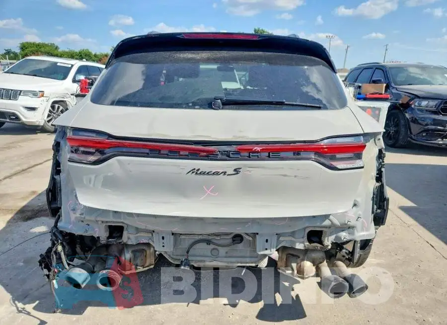 WP1AB2A59MLB36392 Photo# 6