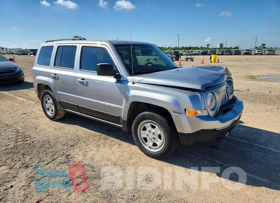 1C4NJPBB2HD120963 Photo# 4