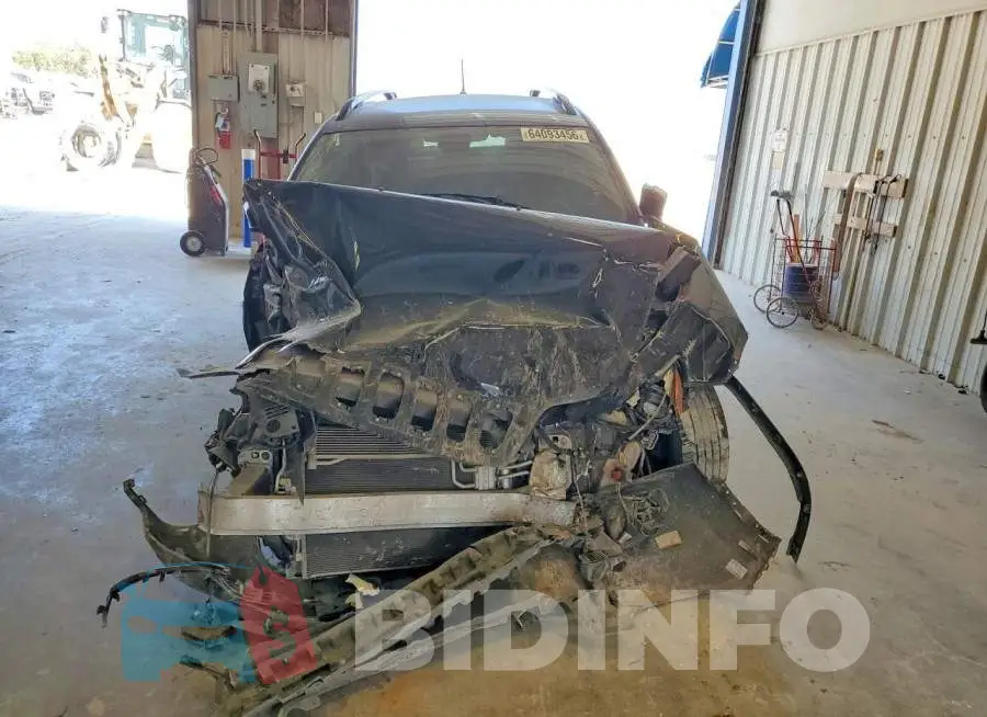 1C4PJLLB5LD577226 Photo# 5
