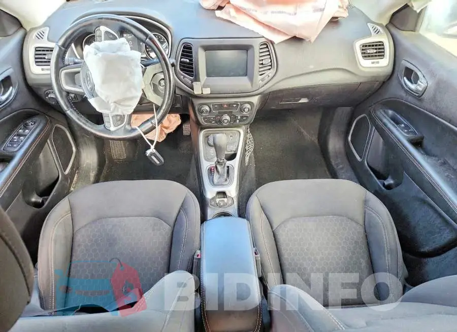 3C4NJDAB4LT160755 Photo# 8