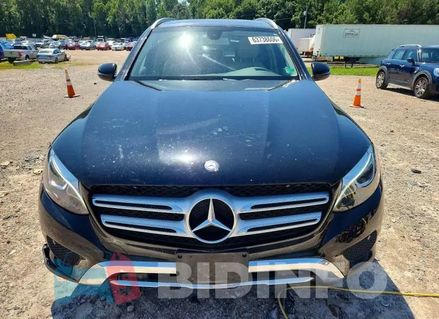 WDC0G4JBXHF123777 Photo# 5
