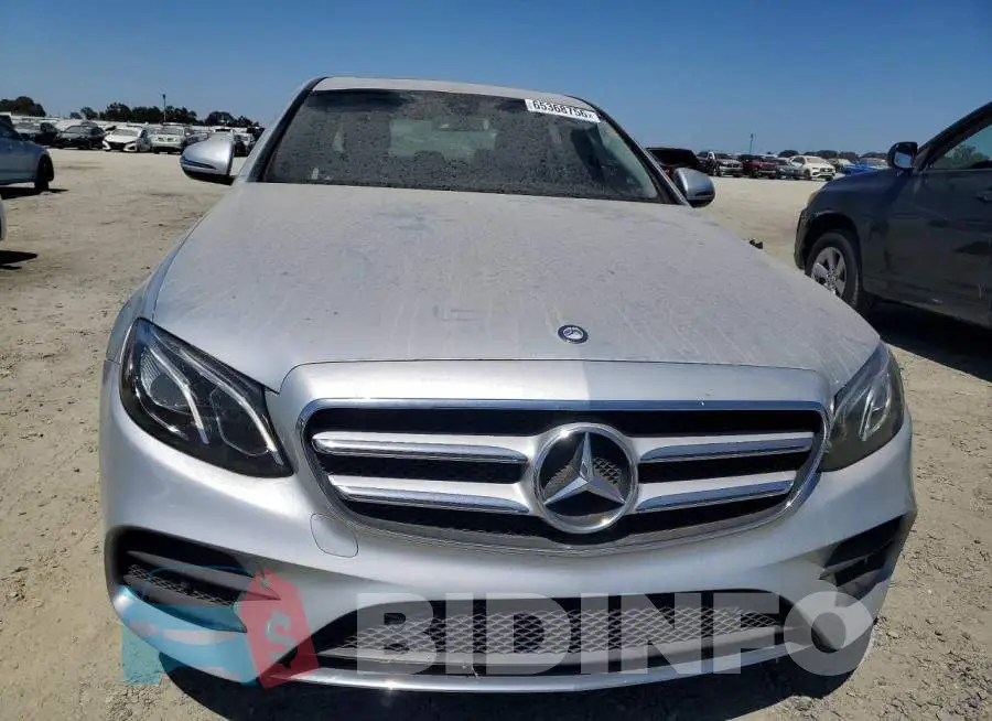 WDDZF4JB1HA158663 Photo# 5