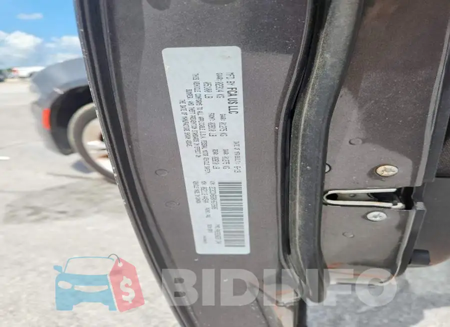 2C3CDXBG8KH672606 Photo# 12