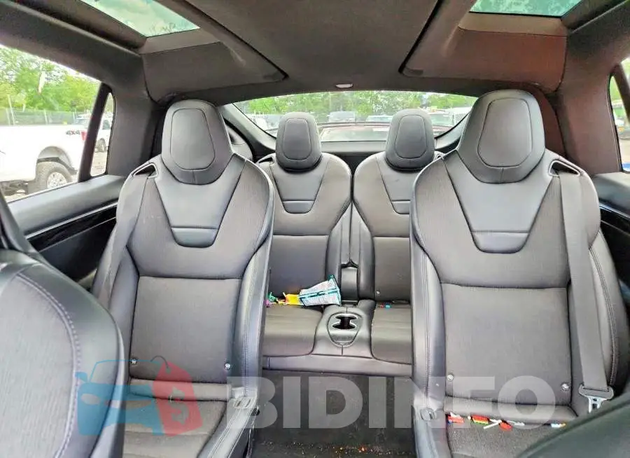 5YJXCBE20HF057677 Photo# 10