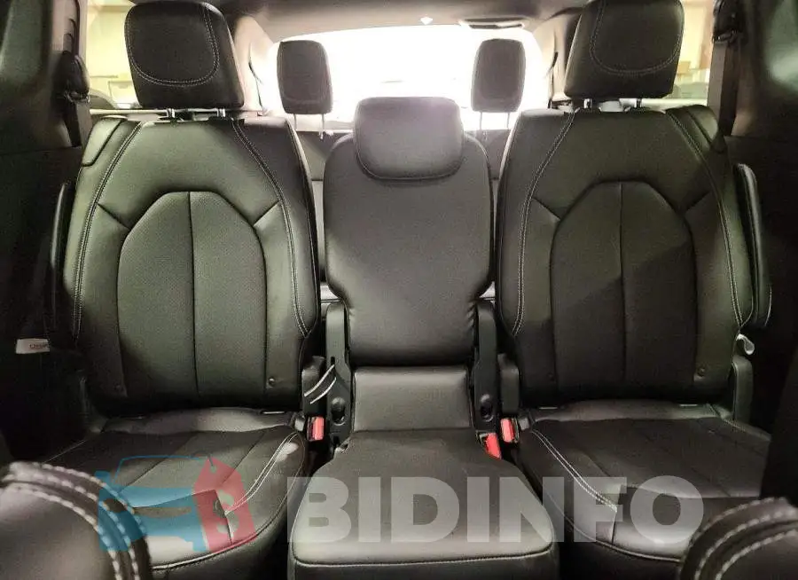 2C4RC1BGXTR172819 Photo# 10