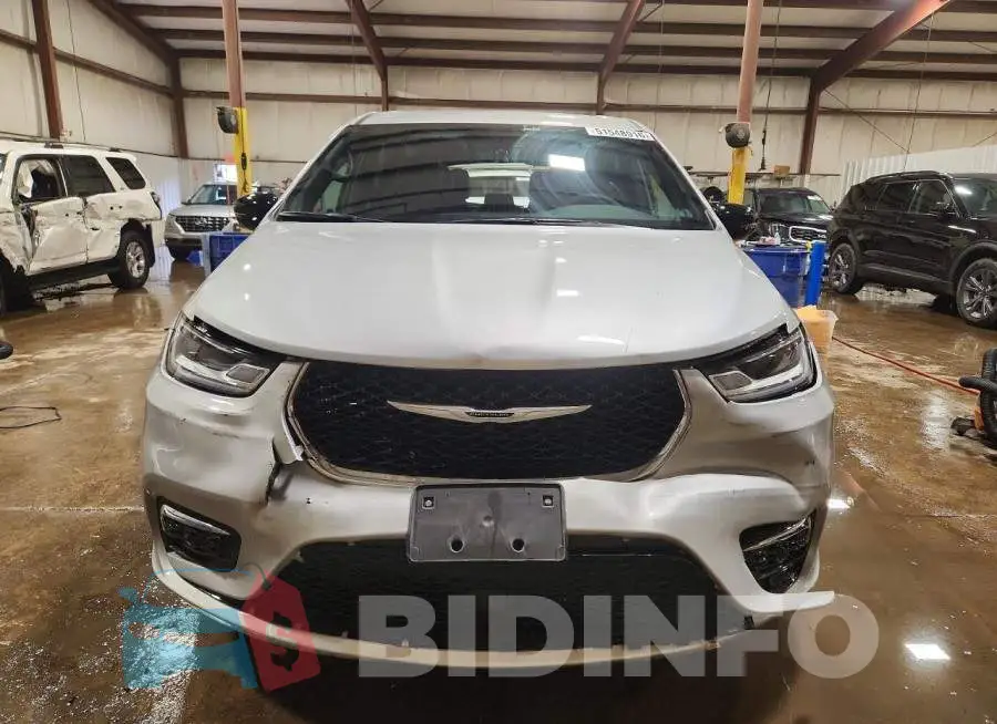 2C4RC1BGXTR172819 Photo# 5