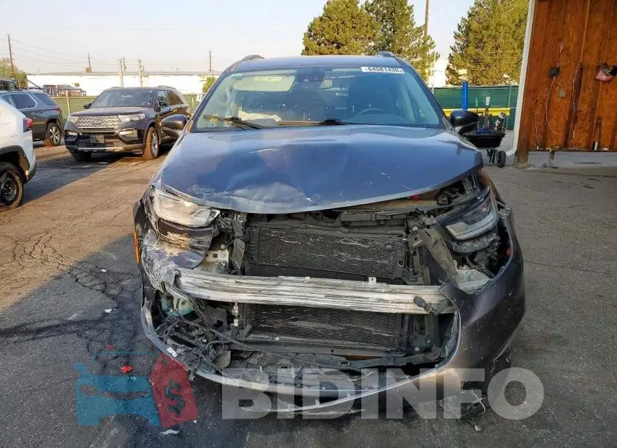 2C4RC1L79MR599456 Photo# 5