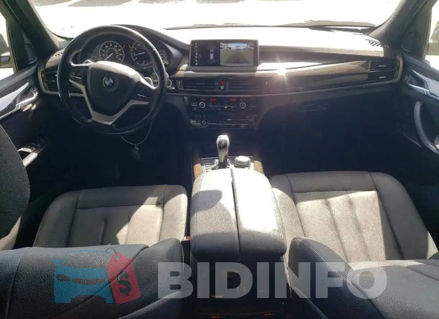 5UXKR0C54J0X91476 Photo# 8