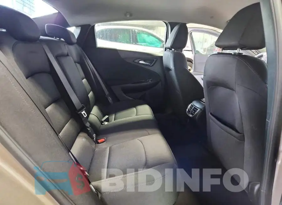 1G1ZD5ST8RF215130 Photo# 10