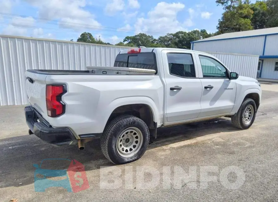 1GCPSBEK4P1124100 Photo# 3