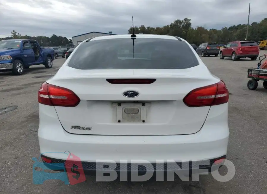 1FADP3E2XJL261084 Photo# 6
