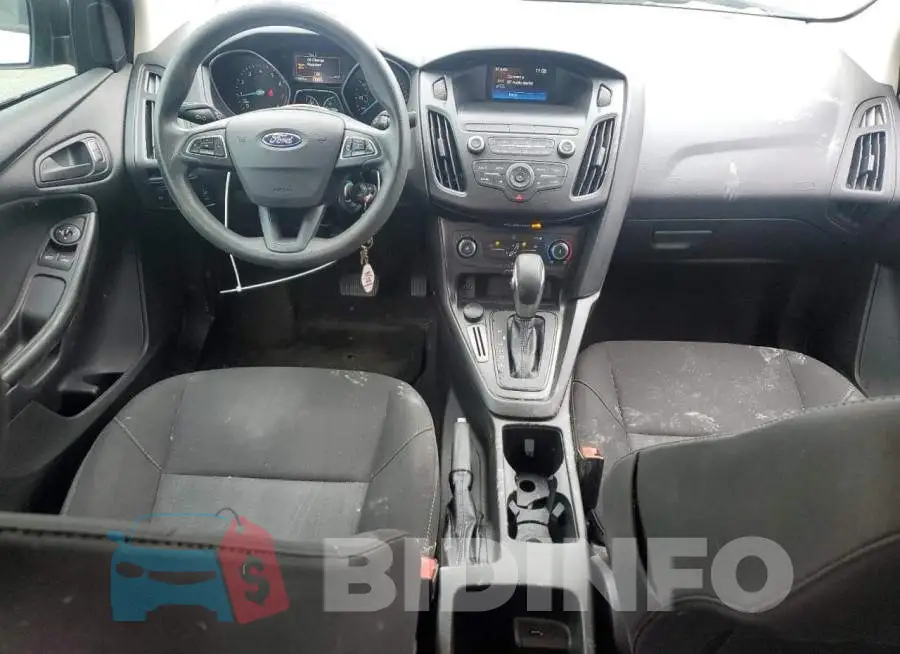 1FADP3E2XJL261084 Photo# 8