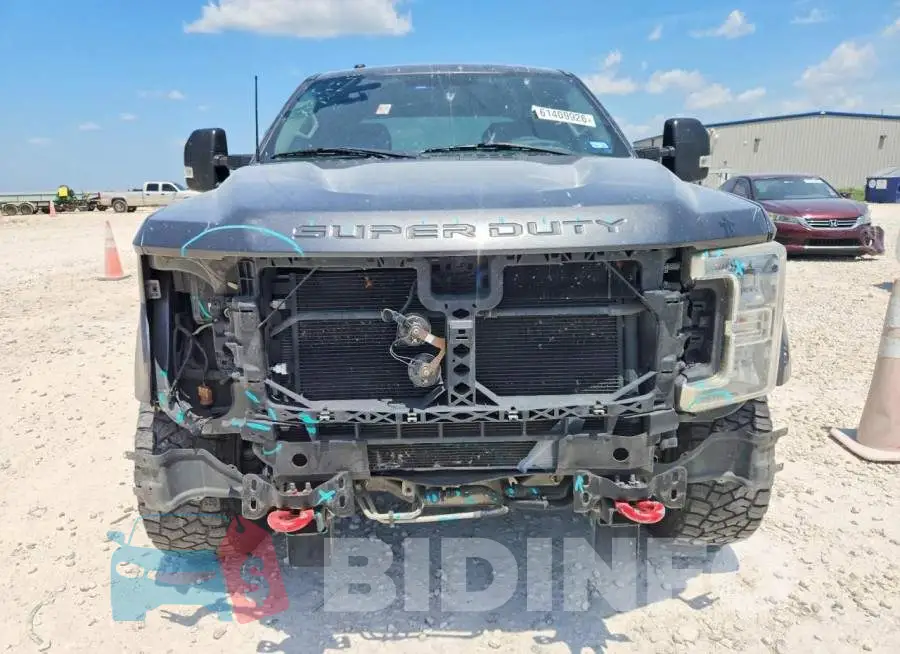 1FT7W2BT2JEB91067 Photo# 5