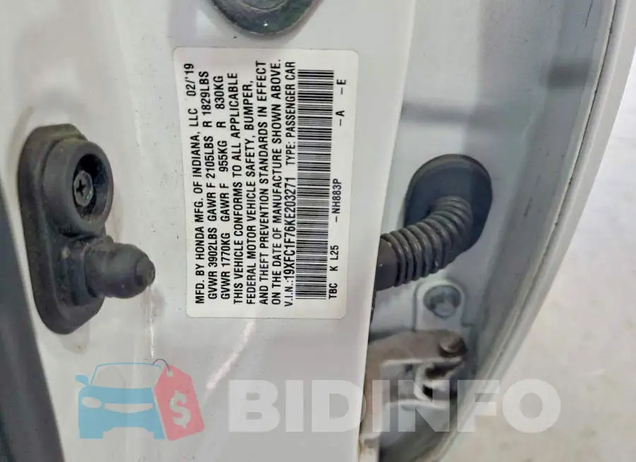 19XFC1F76KE203271 Photo# 12
