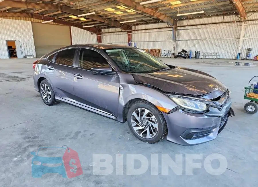 19XFC2F73HE218518 Photo# 4