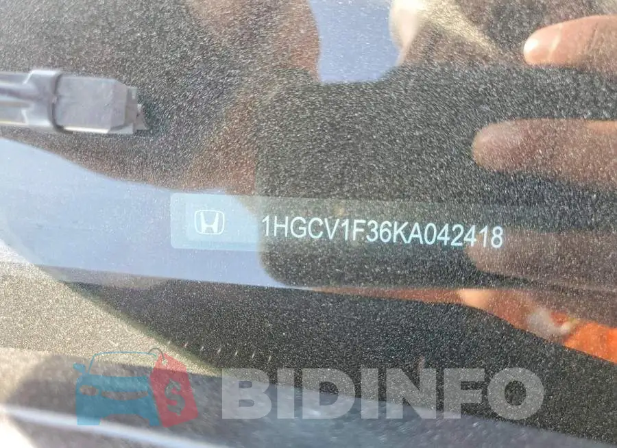 1HGCV1F36KA042418 Photo# 12