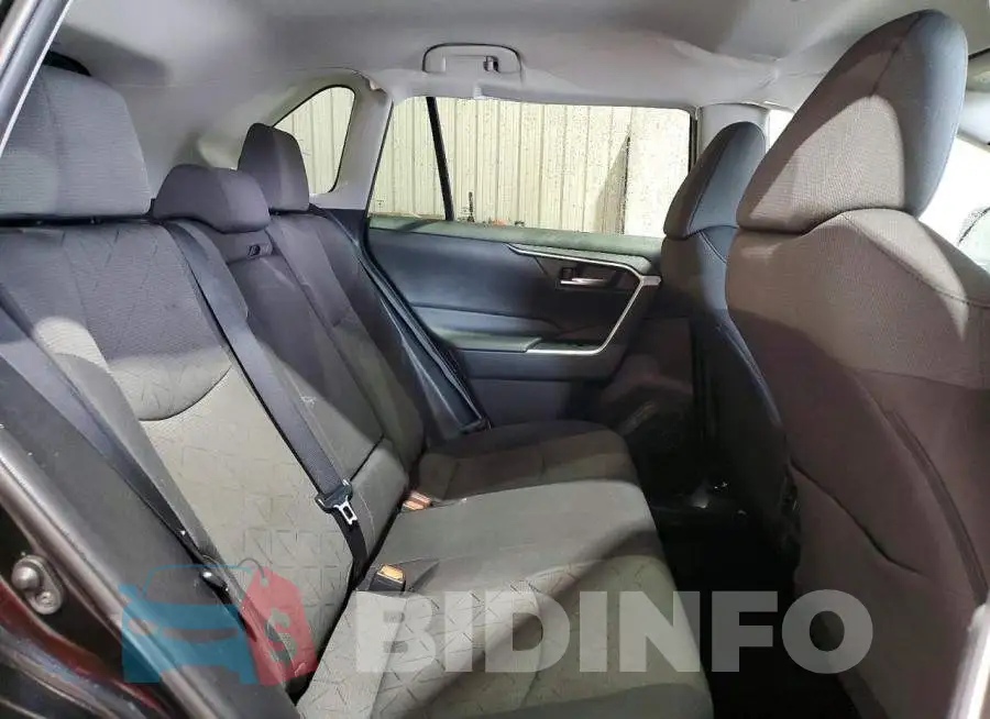 2T3P1RFV7MC177814 Photo# 11