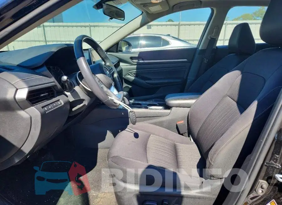 1N4BL4DV4NN365746 Photo# 7