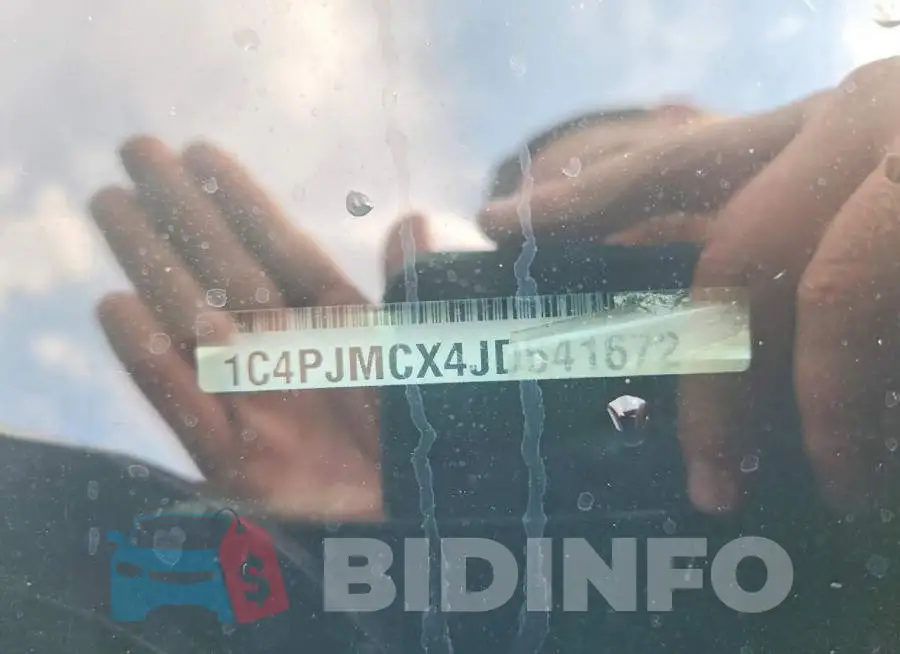 1C4PJMCX4JD541672 Photo# 13
