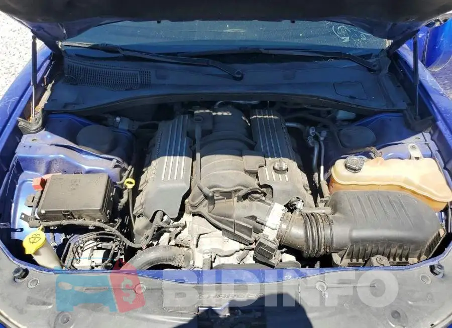 2C3CDXGJ7KH687053 Photo# 11