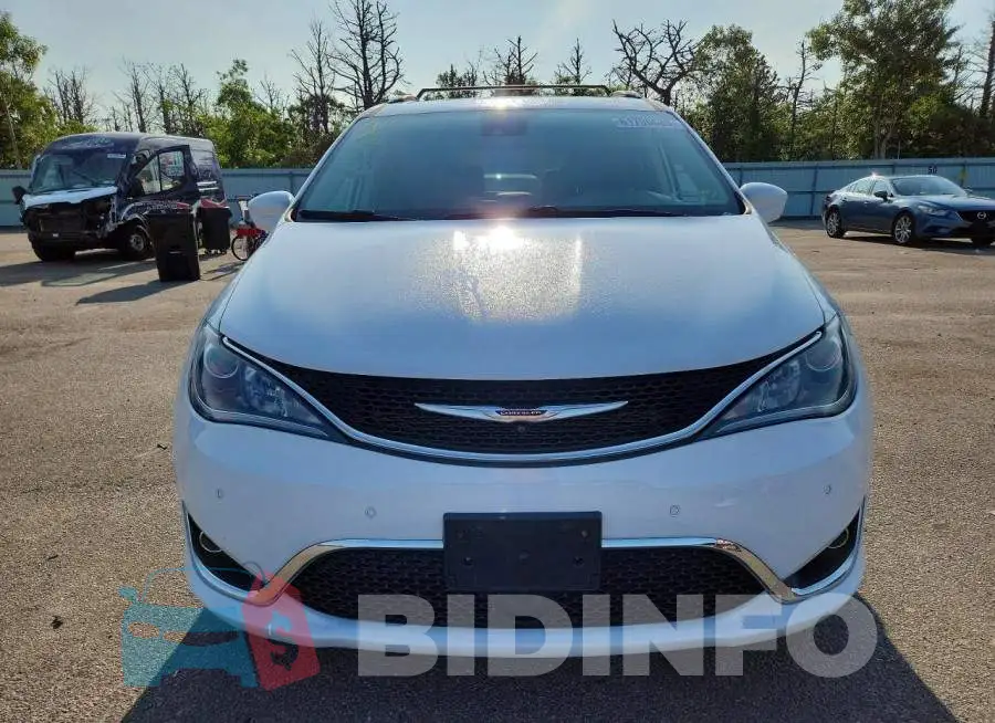 2C4RC1EG6KR686421 Photo# 5