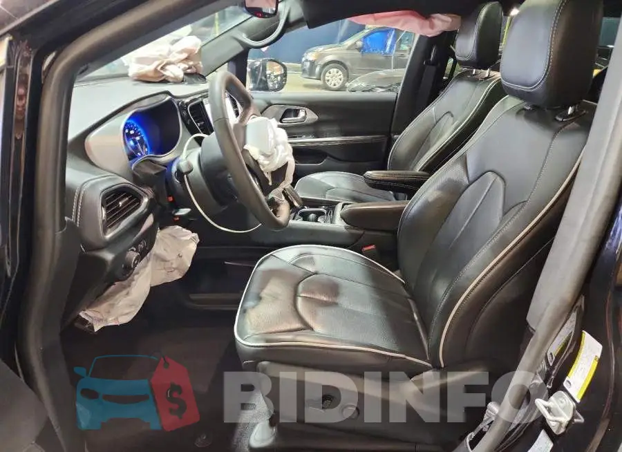 2C4RC1GG8TR196075 Photo# 7