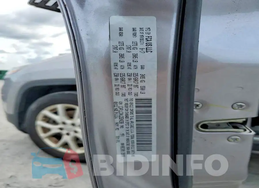 1C4PJLCXXJD524238 Photo# 12