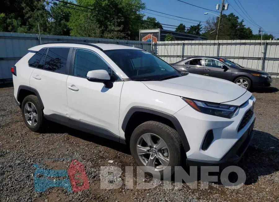 2T3P1RFV2SW551192 Photo# 4