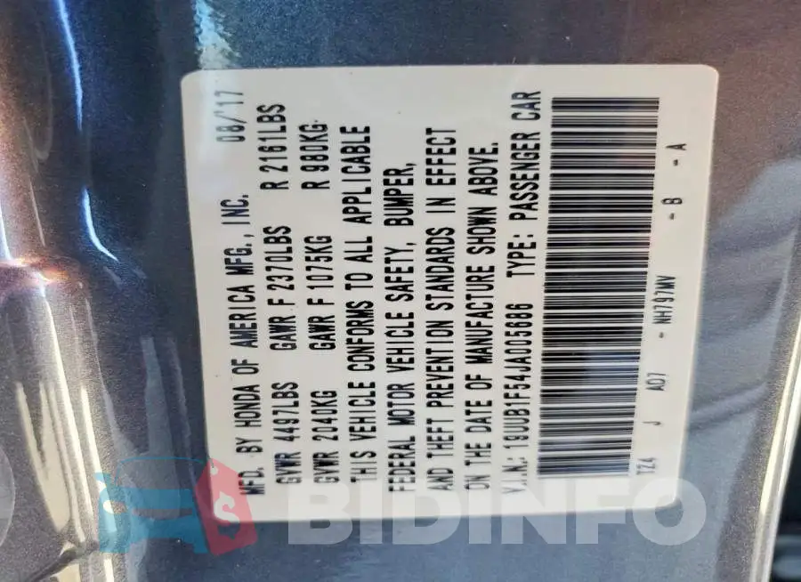 19UUB1F54JA005686 Photo# 12