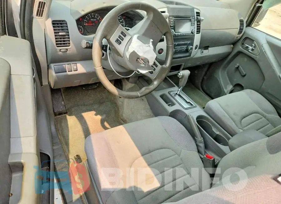 1N6BD0CT4JN737061 Photo# 8