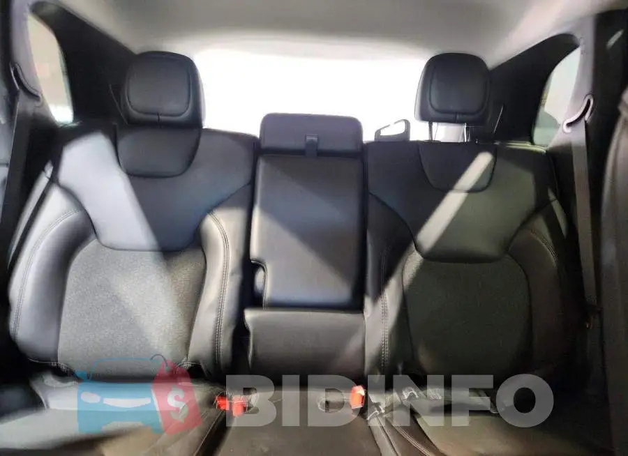 1C4PJMLB4MD240408 Photo# 10