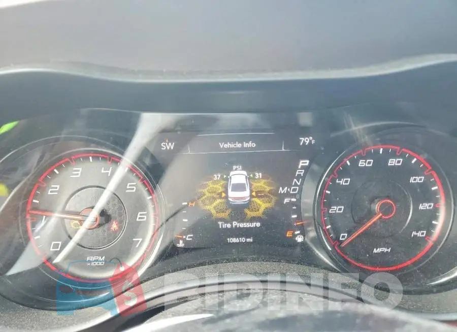 2C3CDXHG3KH650813 Photo# 9