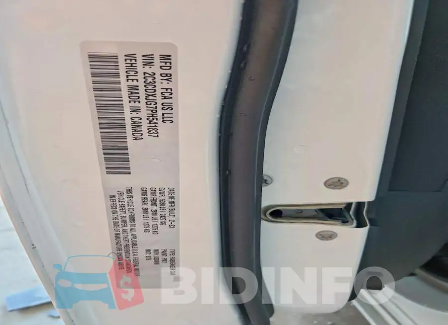 2C3CDXJG7PH541837 Photo# 13