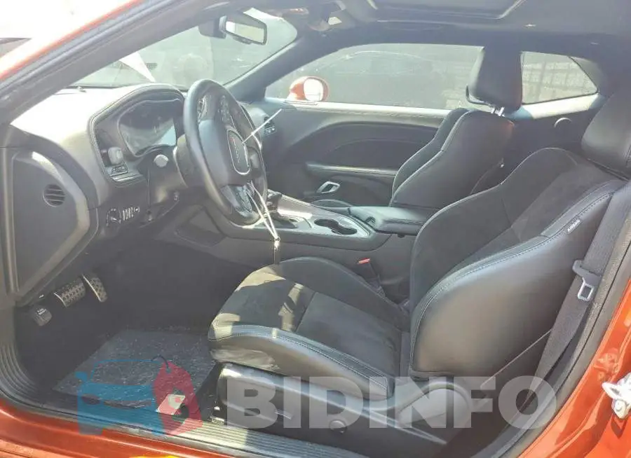 2C3CDZJG8PH617688 Photo# 7