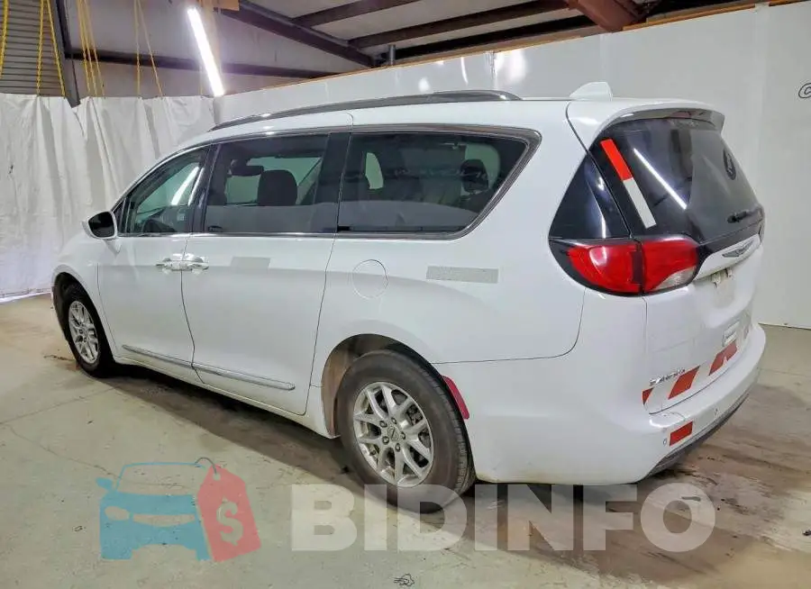 2C4RC1BG2LR283512 Photo# 2