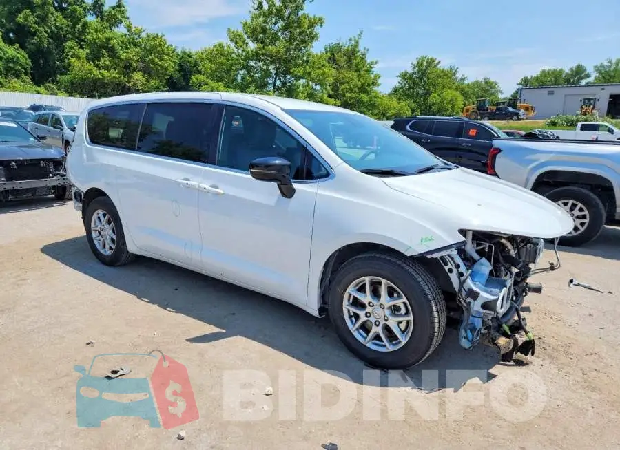 2C4RC1BG6SR587246 Photo# 4