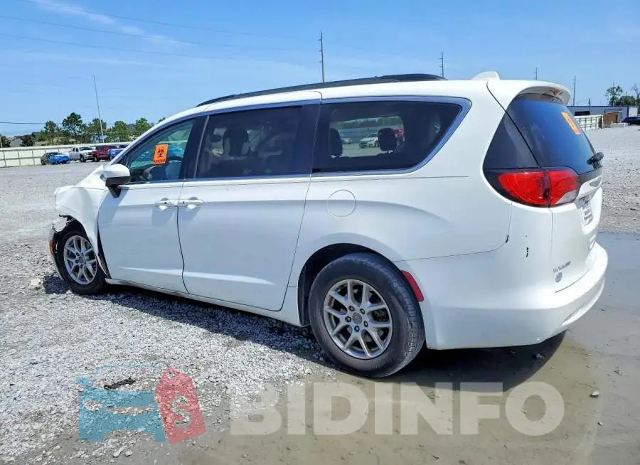 2C4RC1DG2LR147023 Photo# 2