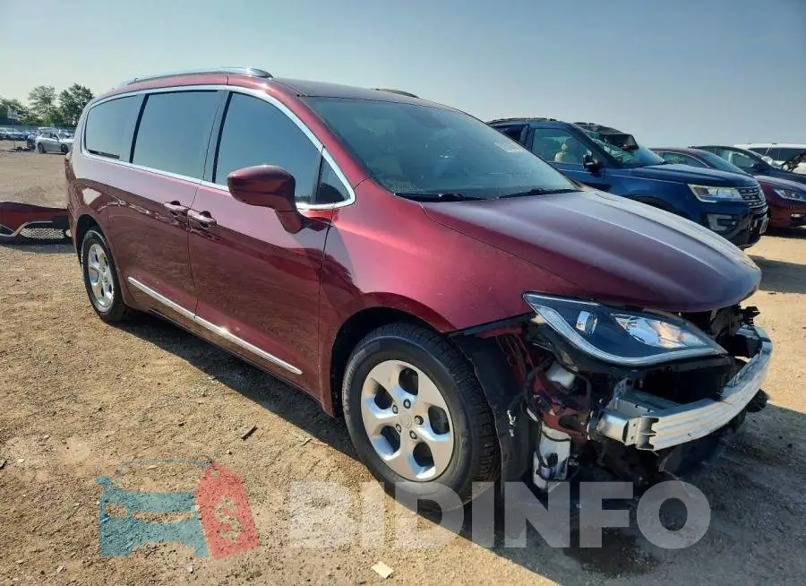 2C4RC1EG3HR669018 Photo# 4