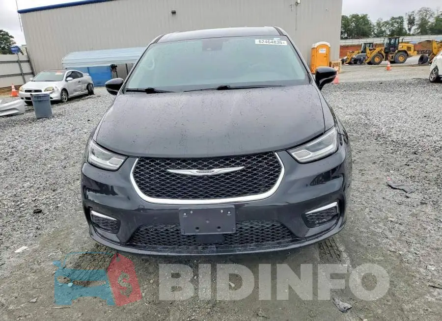 2C4RC1L70NR143637 Photo# 5