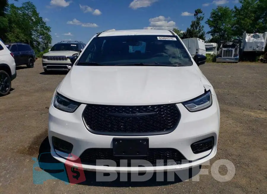 2C4RC1S79RR158421 Photo# 5