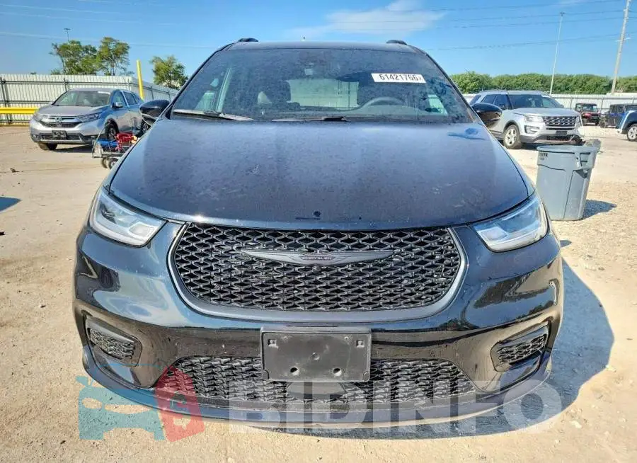 2C4RC3BG4RR134832 Photo# 5