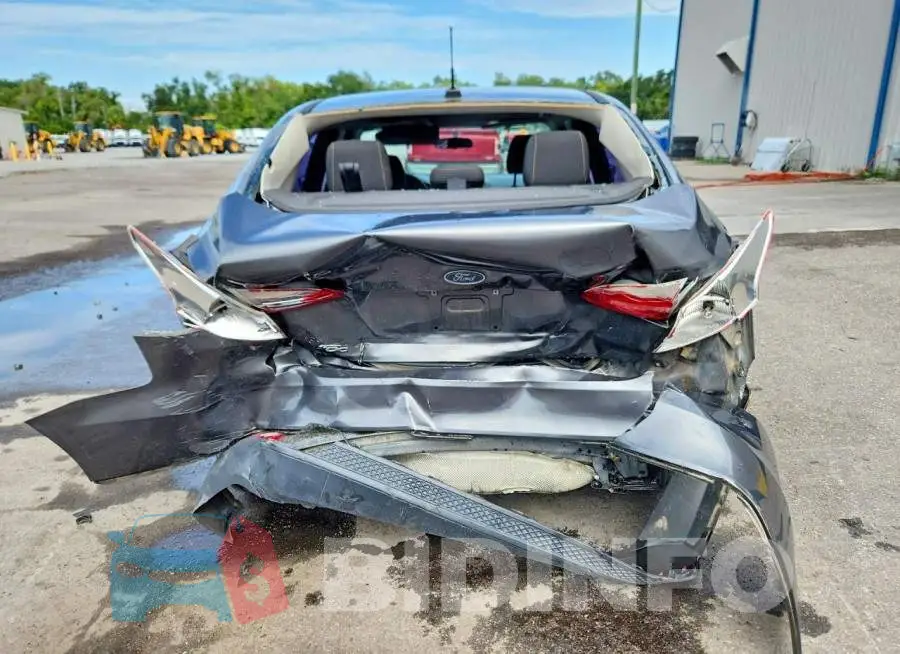 1FADP3E27HL202441 Photo# 6