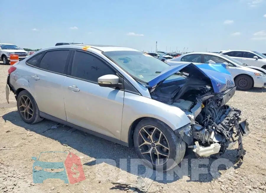1FADP3H20HL332881 Photo# 4