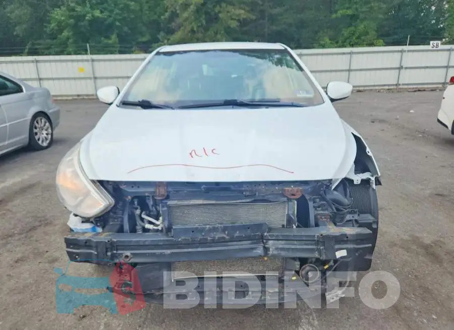 KMHCT5AE7HU340886 Photo# 5